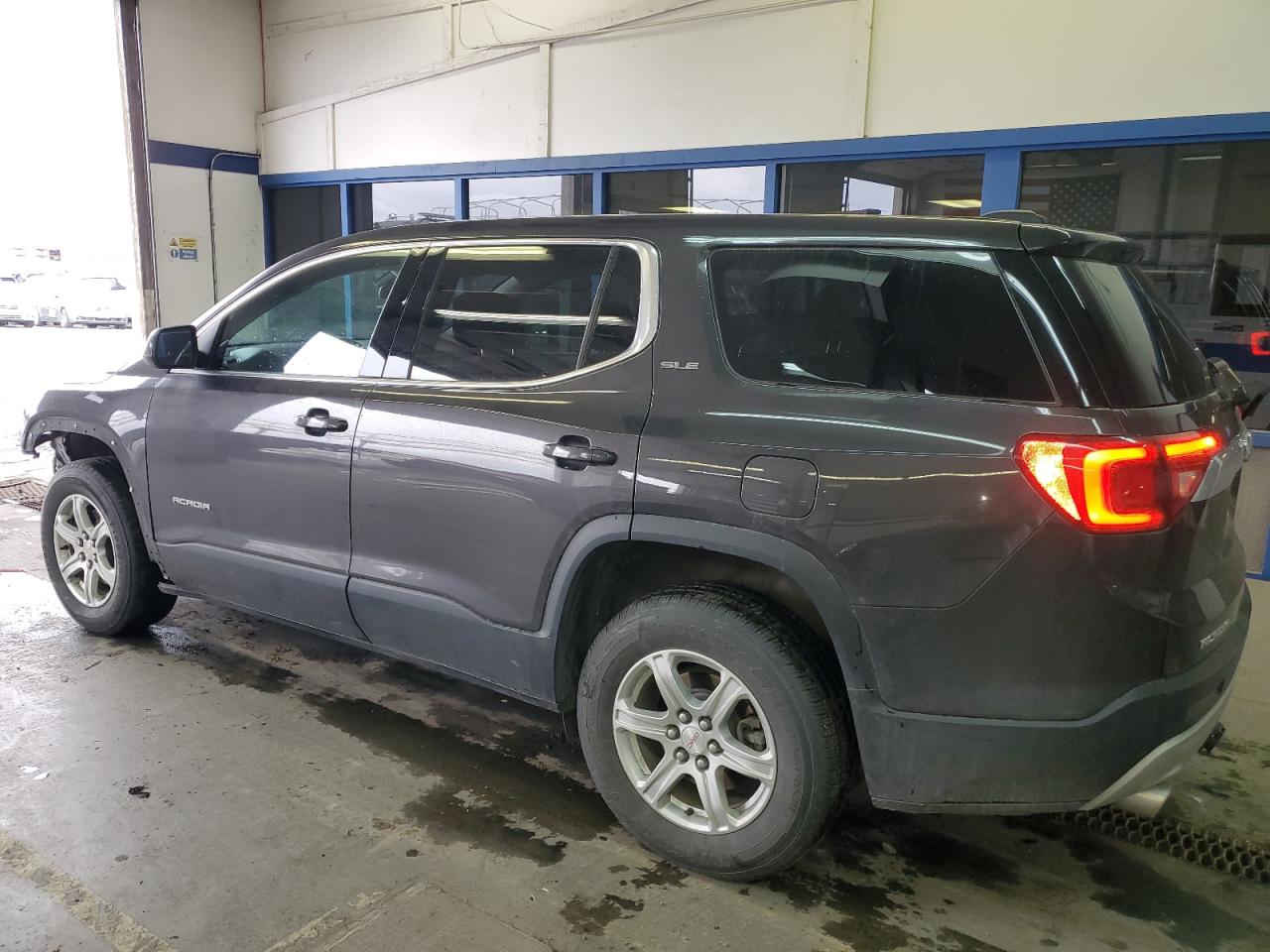 1GKKNRLSXJZ118182 2018 GMC Acadia Sle