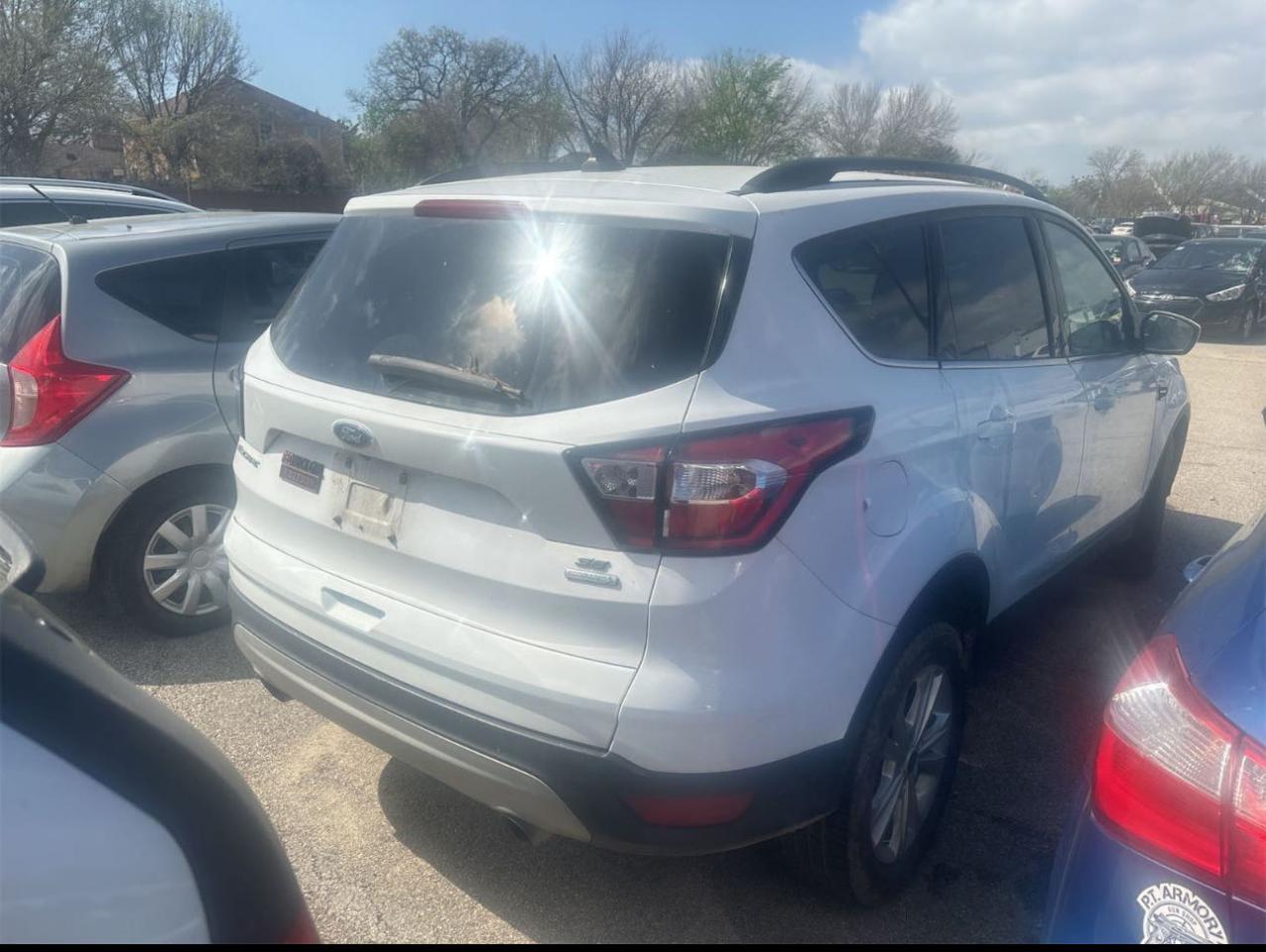 1FMCU0GD0JUD07619 FORD ESCAPE 2018