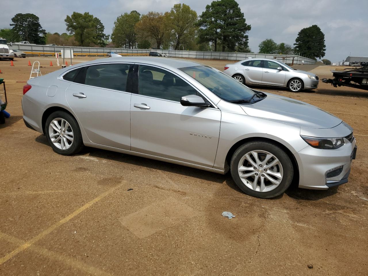 1G1ZD5ST1JF276162 CHEVROLET MALIBU 2018