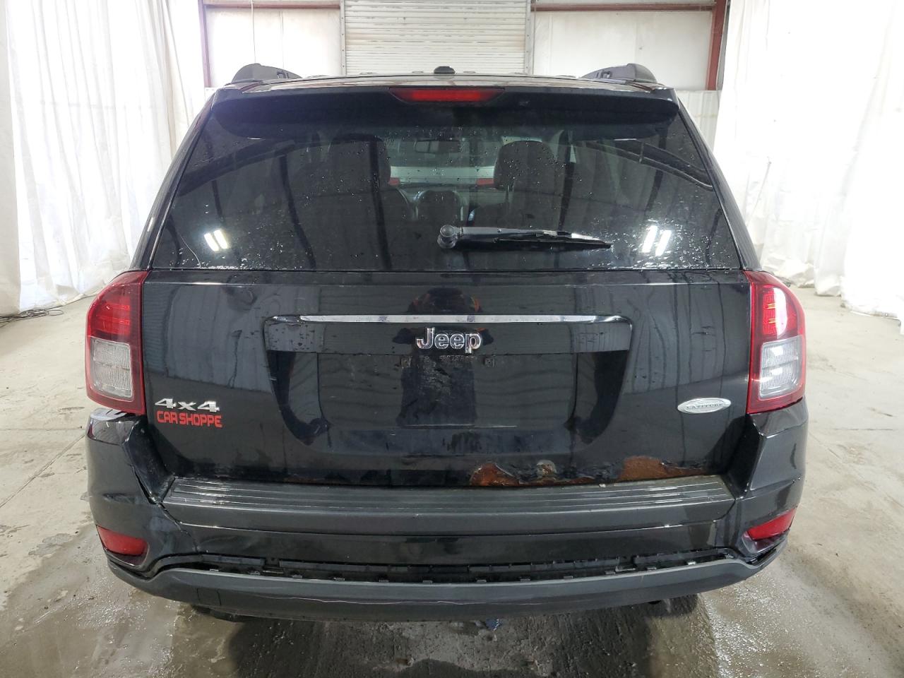 2014 Jeep Compass Latitude vin: 1C4NJDEBXED647719