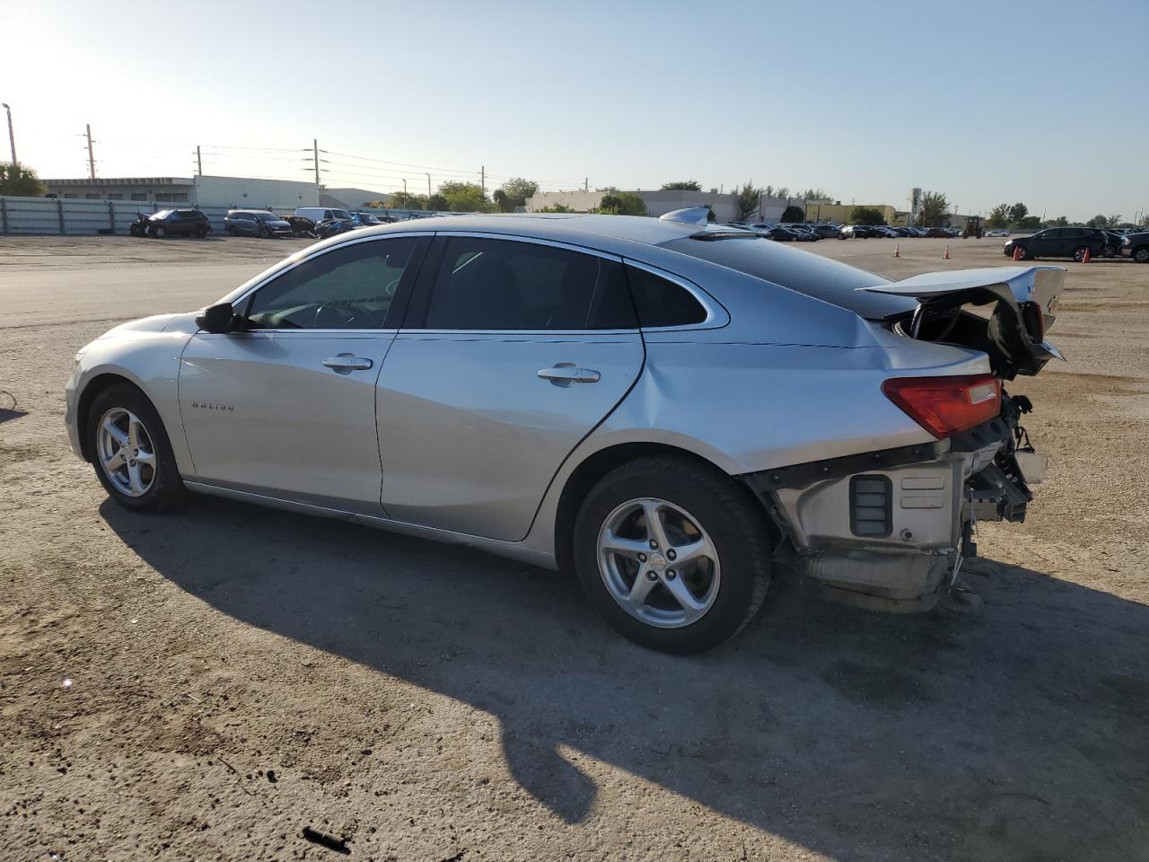 1G1ZD5ST5JF152931 2018 Chevrolet Malibu Lt