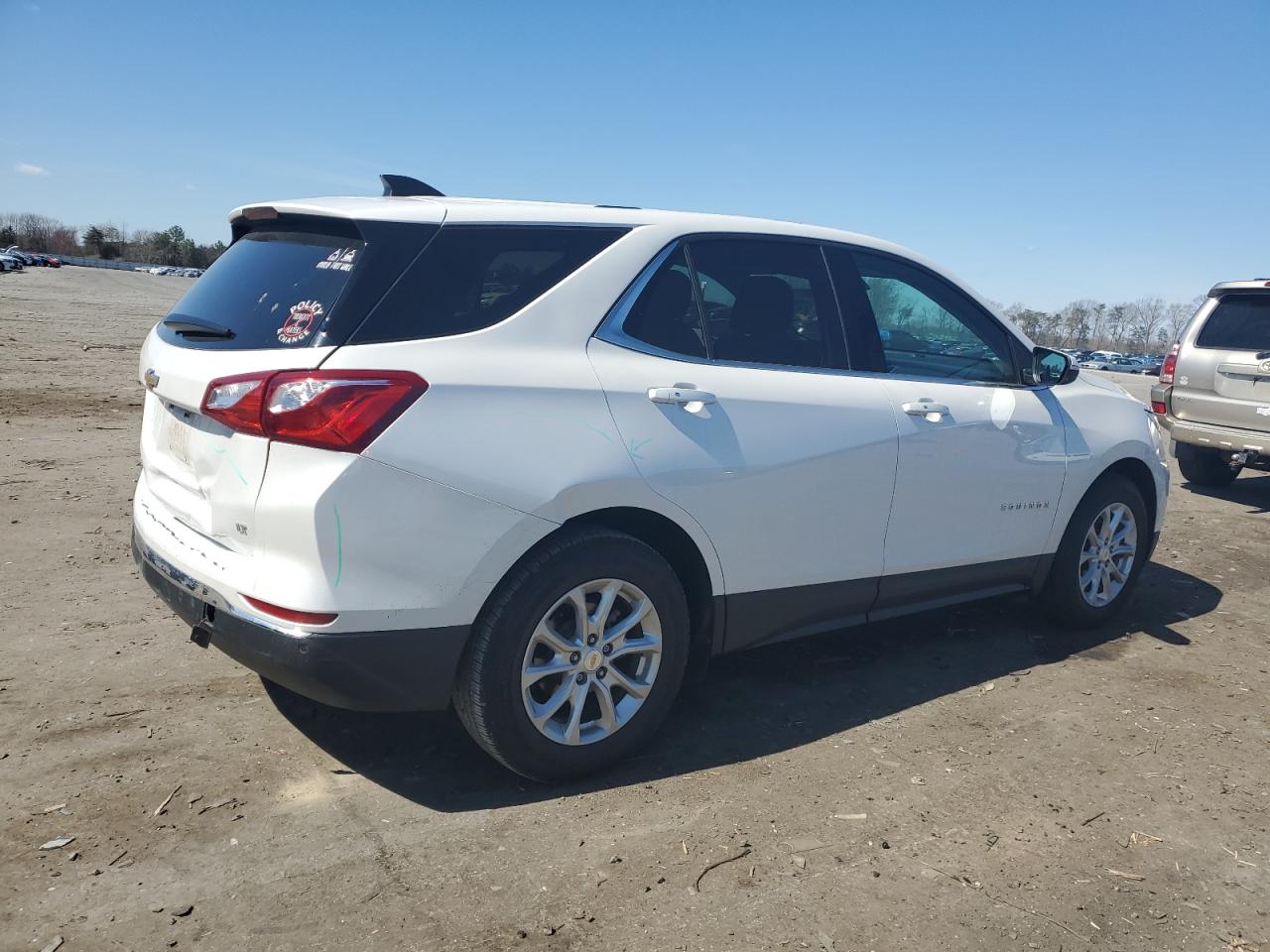 2GNAXJEVXJ6333249 CHEVROLET EQUINOX 2018