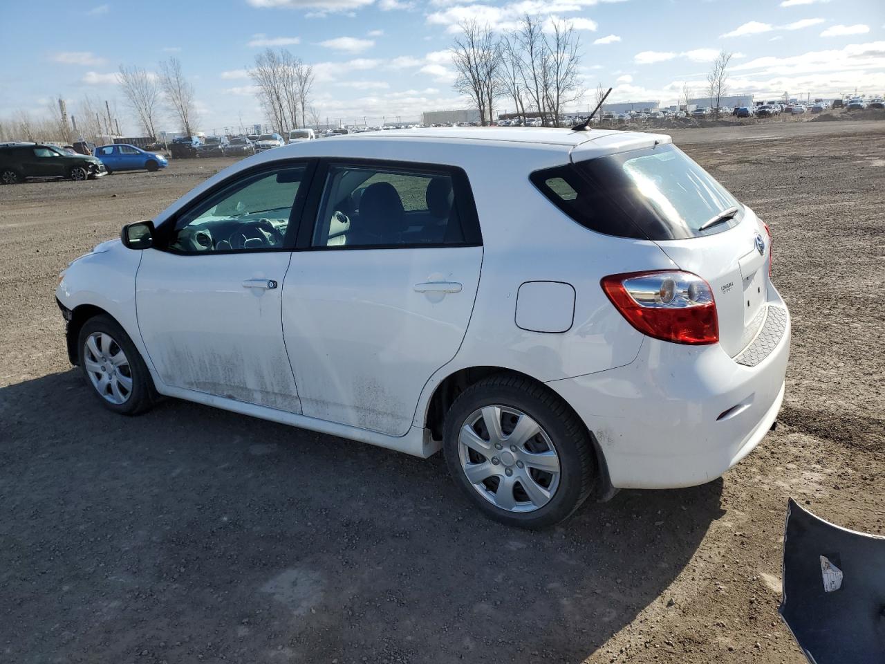 2014 Toyota Matrix Base vin: 2T1KU4EE1EC130696