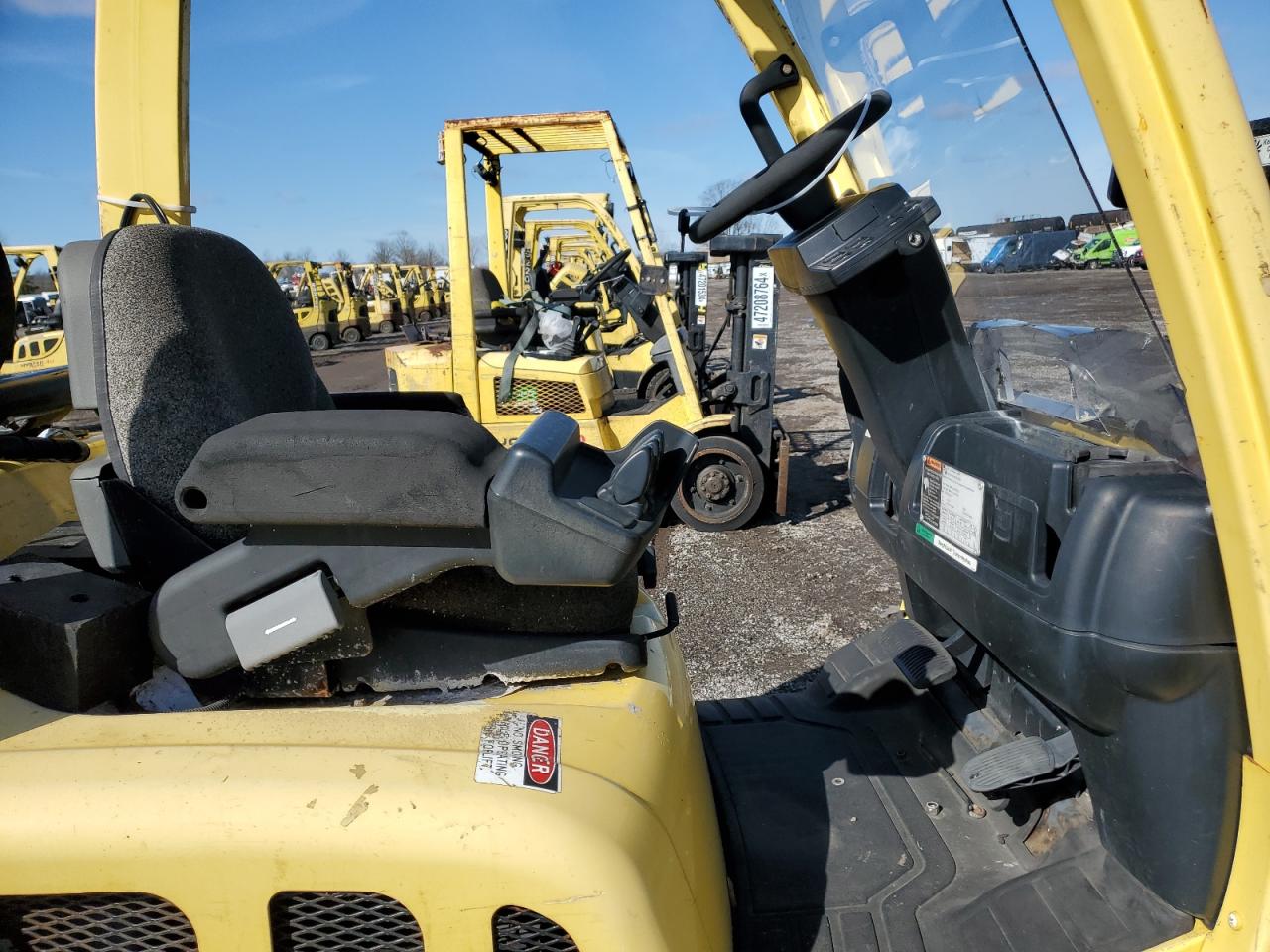 Lot #2414264183 2006 HYST FORKLIFT
