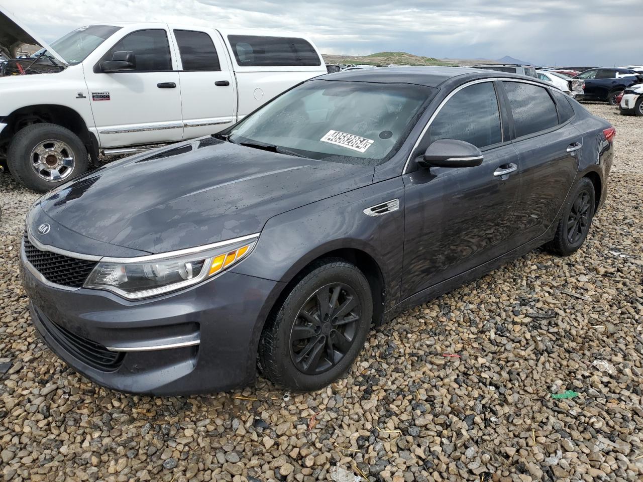 KNAGT4L33H5157164 2017 Kia Optima Lx