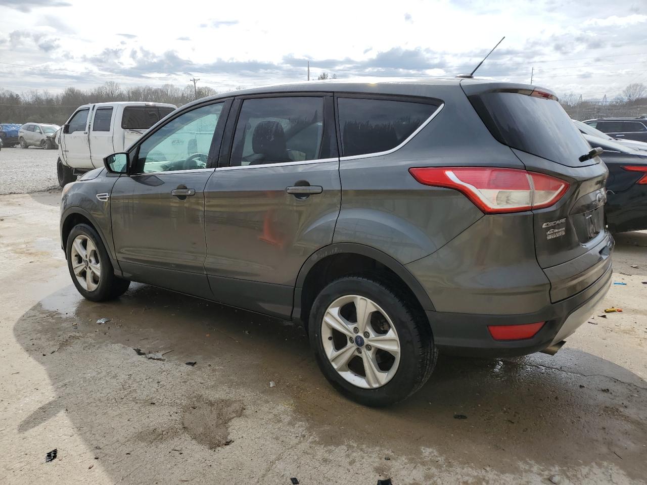 1FMCU9G97GUC45886 FORD ESCAPE 2016