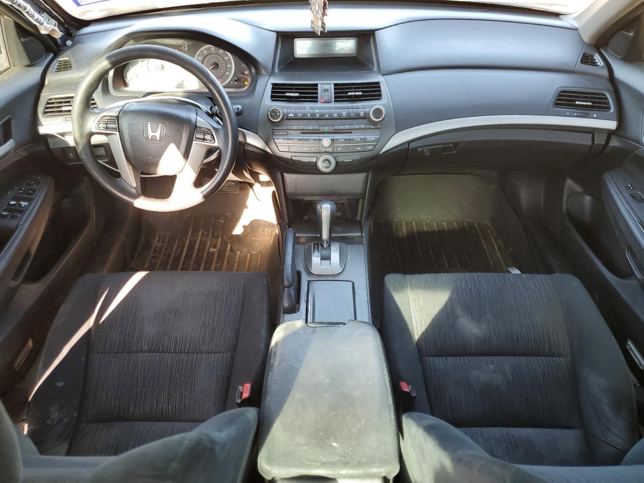 1HGCP2F3XBA153361 2011 Honda Accord Lx