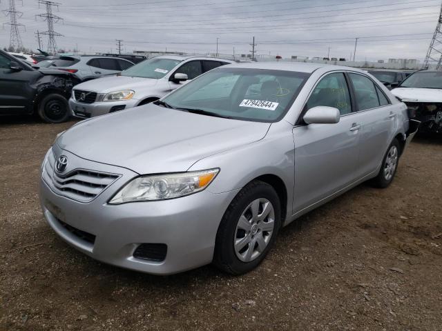 Lot #2429104519 2011 TOYOTA CAMRY BASE salvage car