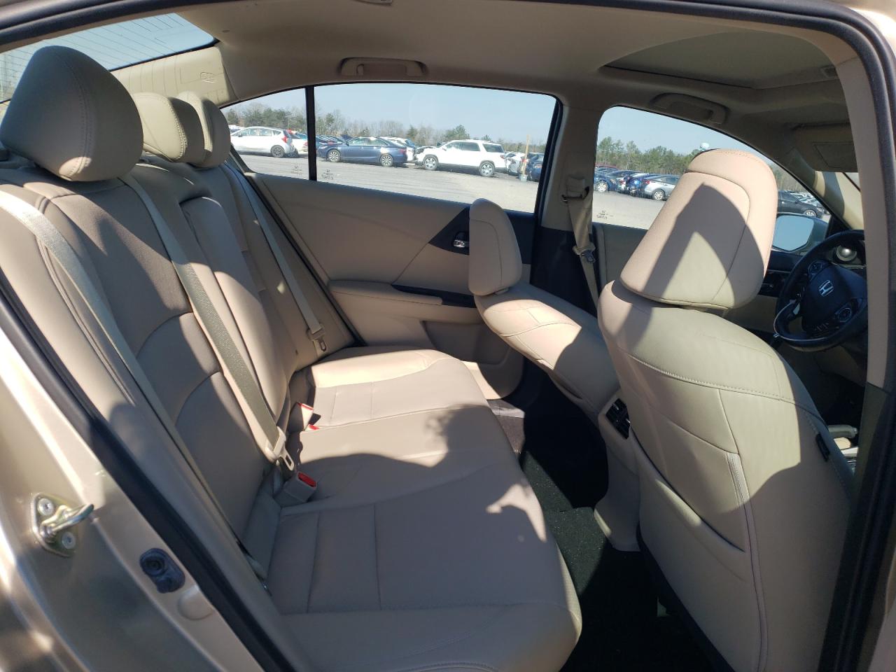 1HGCR2F97GA142551 HONDA ACCORD 2016