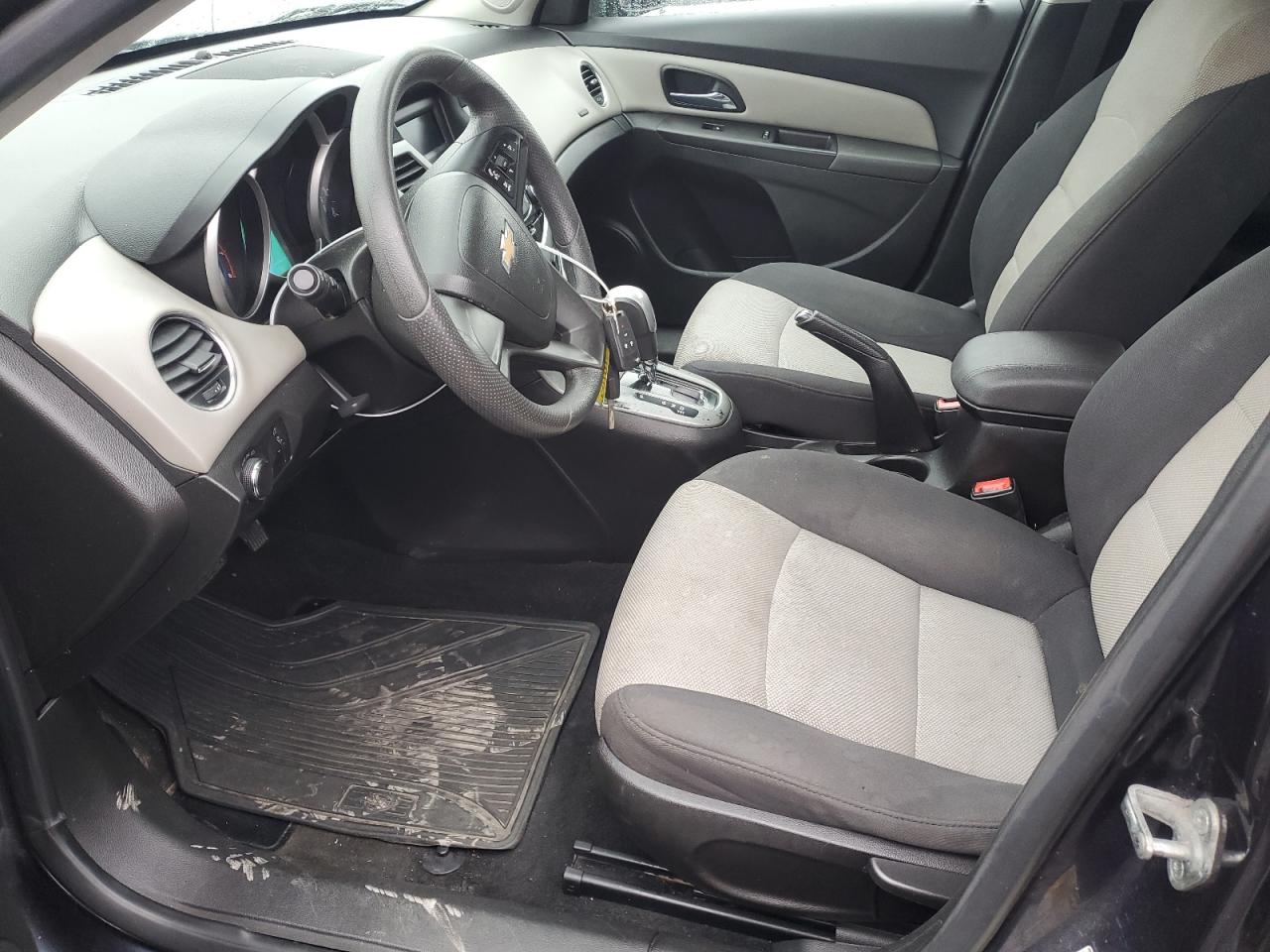1G1PC5SG7G7211767 CHEVROLET CRUZE 2016