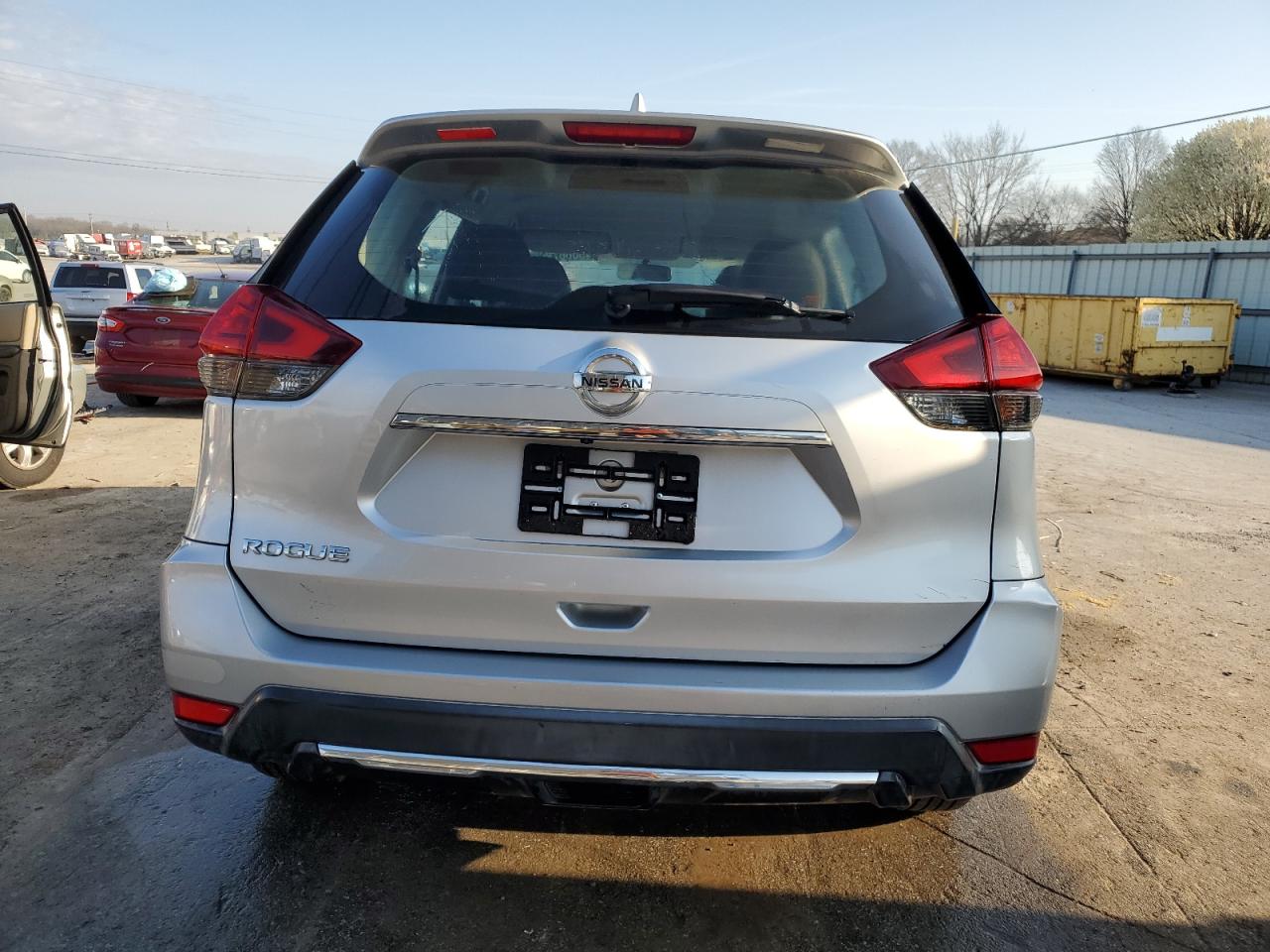 KNMAT2MTXHP540843 NISSAN ROGUE 2017
