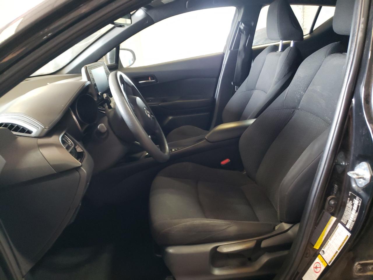 NMTKHMBX8KR079628 TOYOTA C-HR 2019