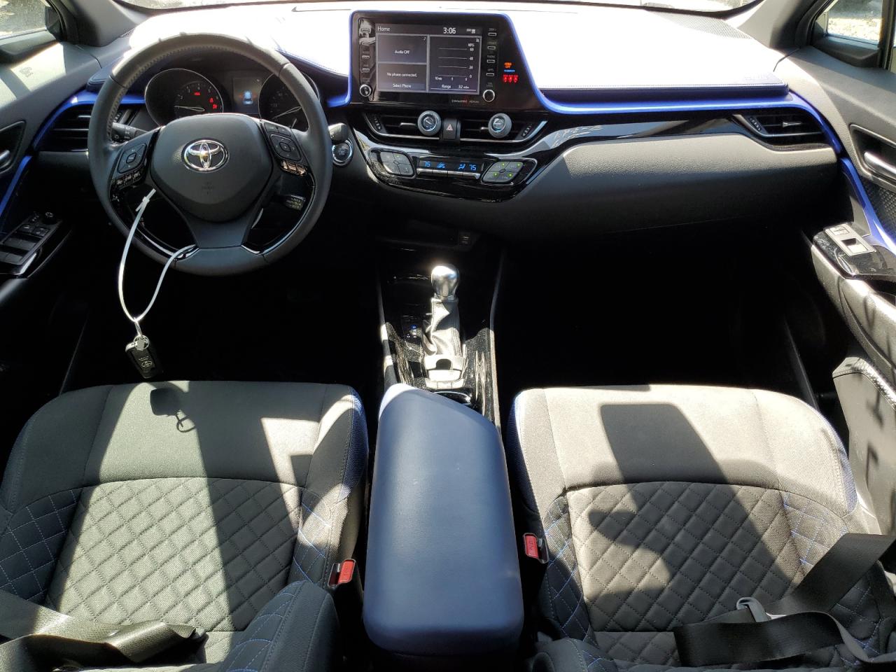 NMTKHMBX1MR132284 TOYOTA C-HR 2021