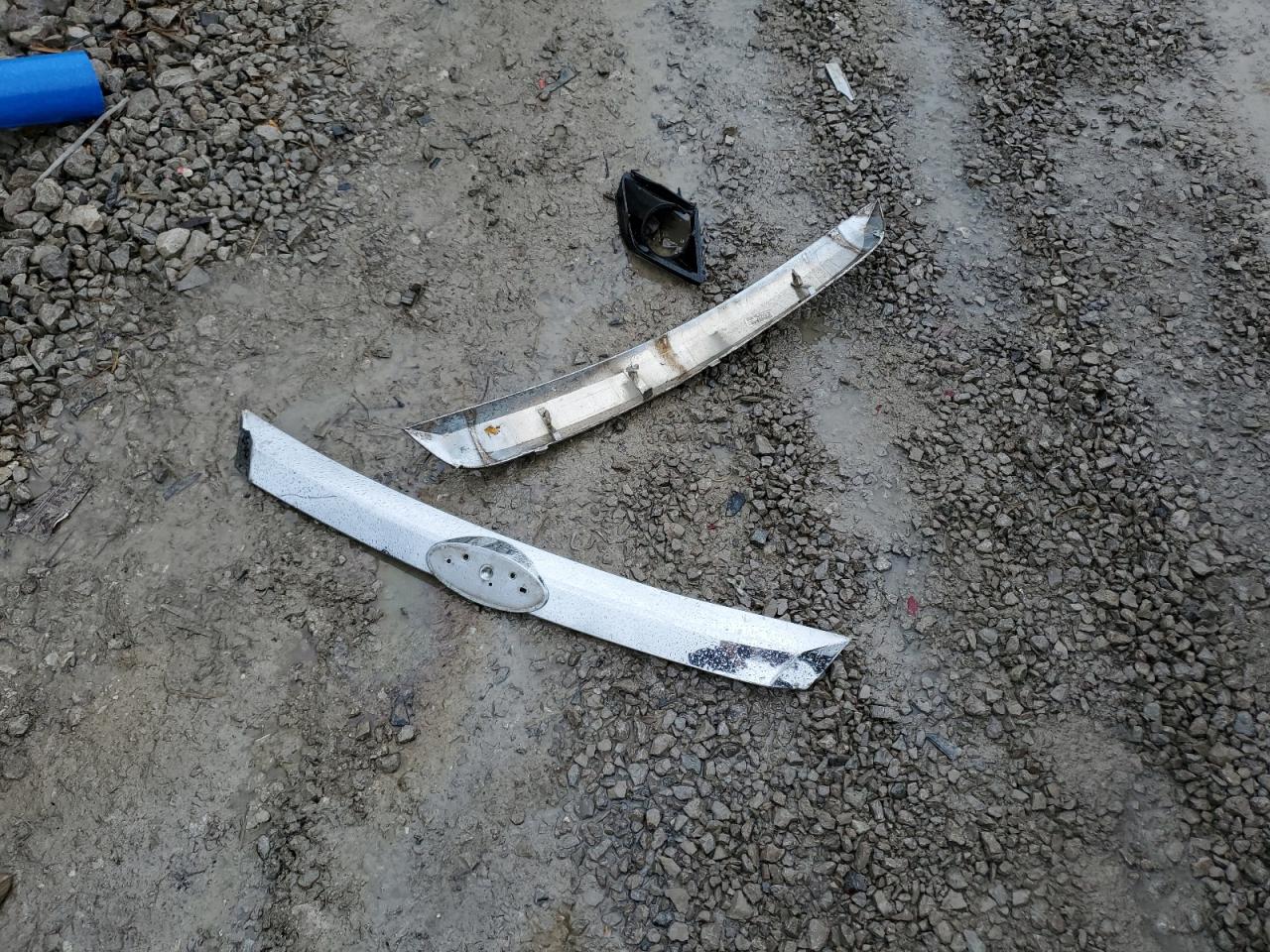 3FAHP0HAXBR217561 2011 Ford Fusion Se