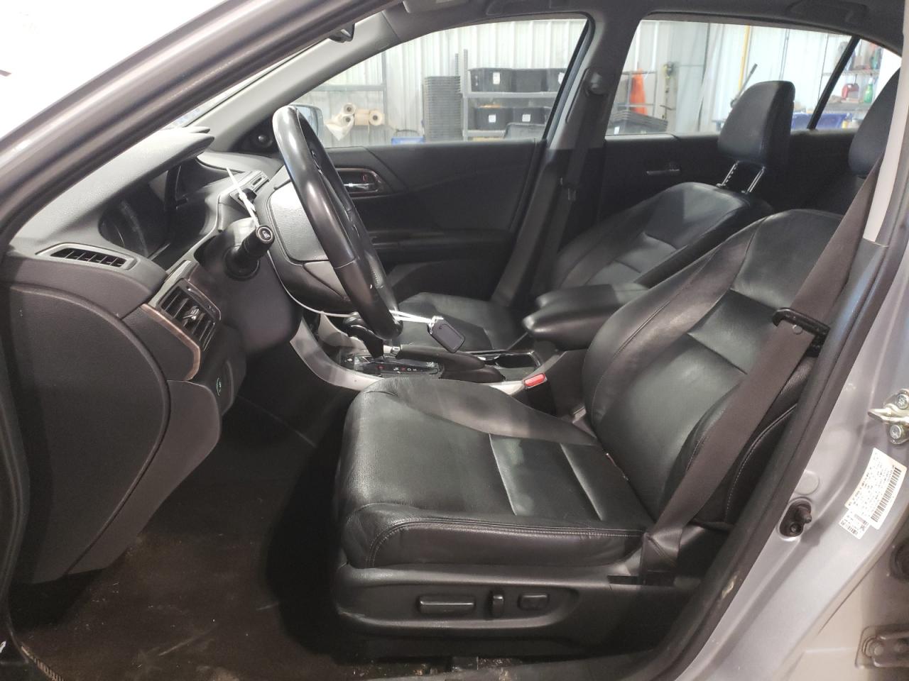 1HGCR3F95HA001047 HONDA ACCORD 2017