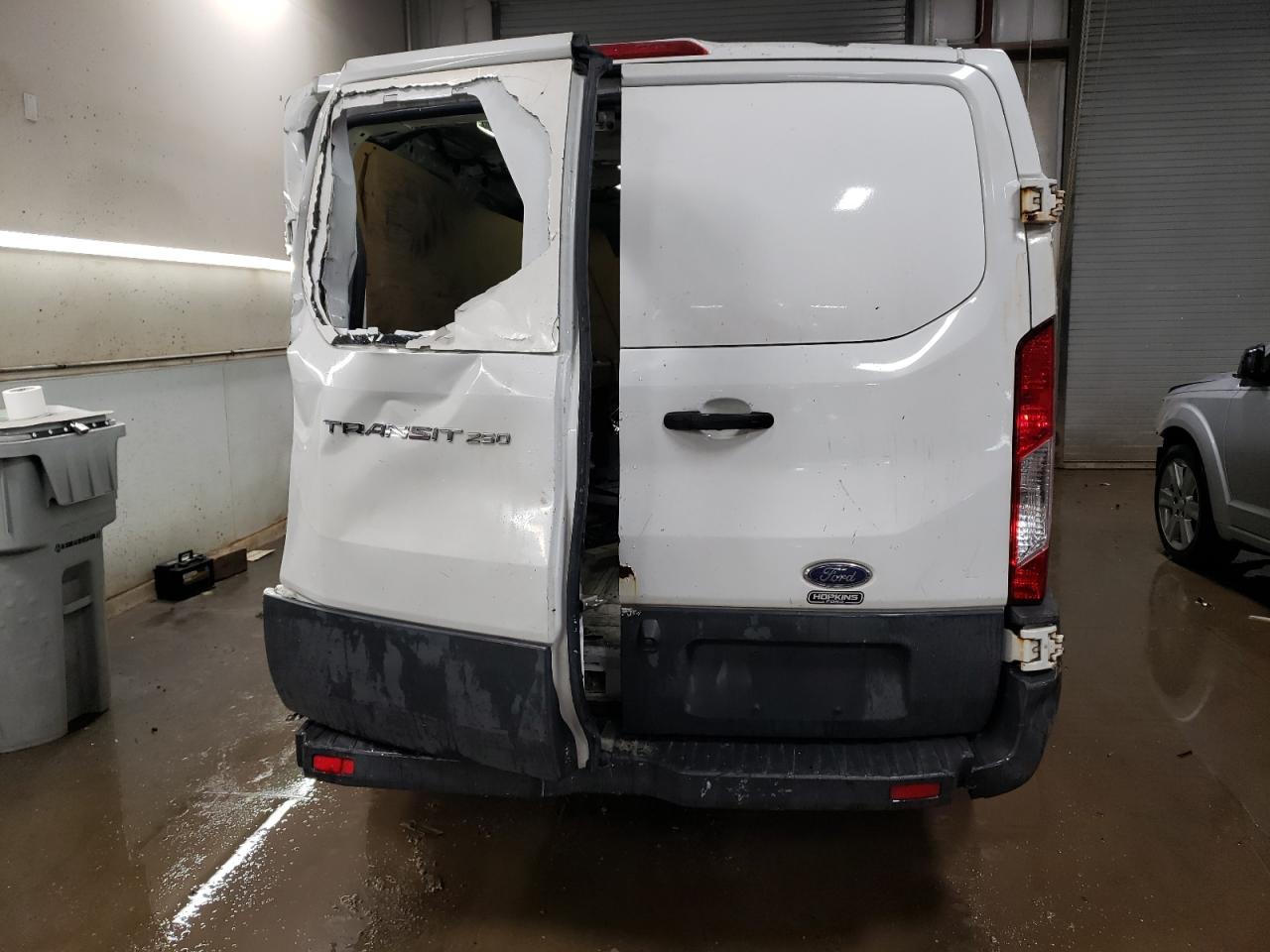 1FTYR1ZM5HKB15049 FORD TRANSIT 2017