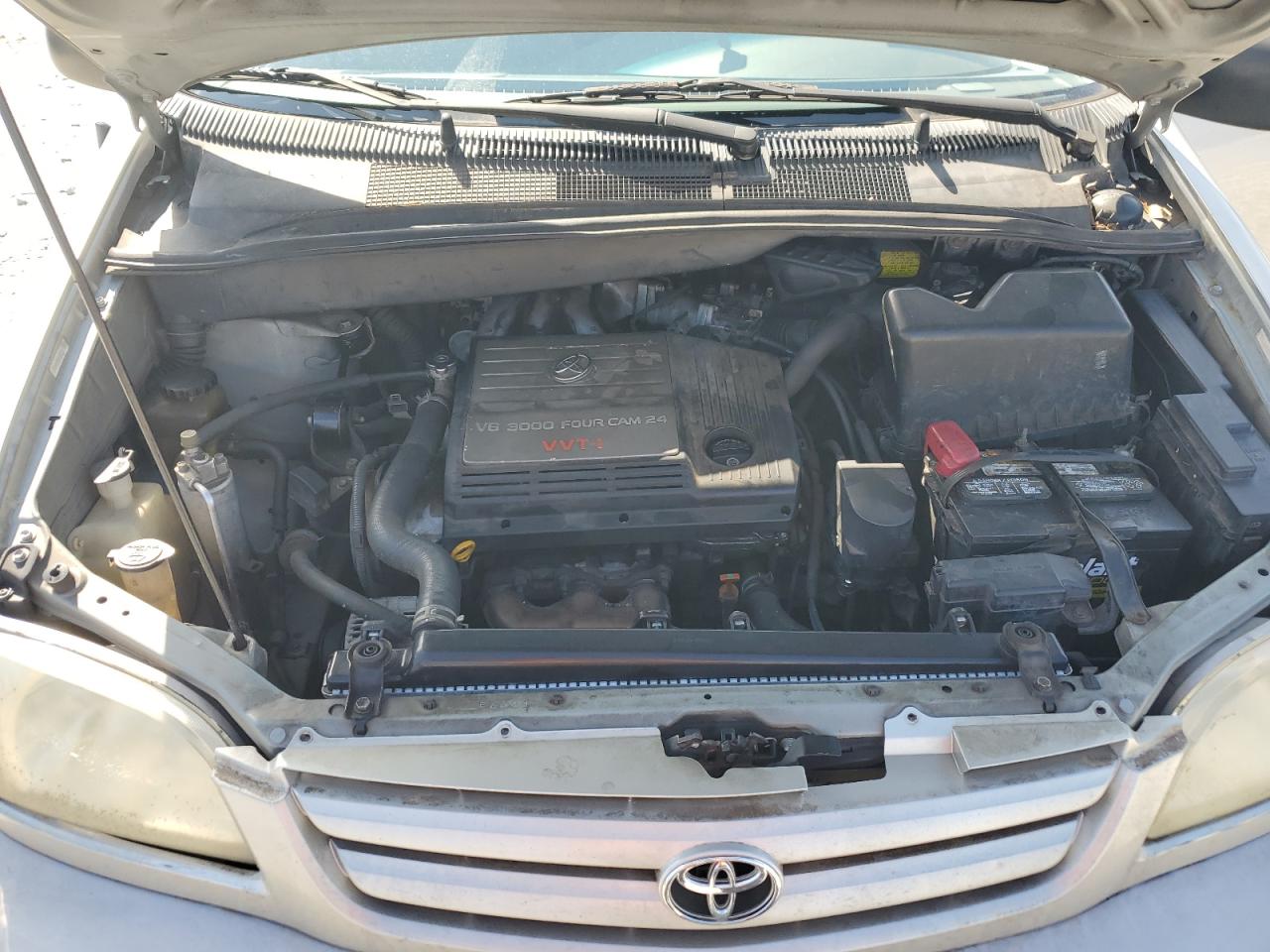 4t3zf13c12u475835 4T3ZF13C12U475835 2002 Toyota Sienna Le
