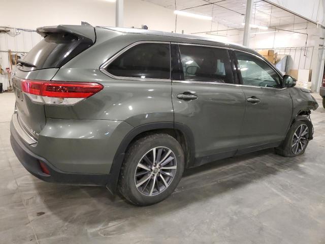 VIN 5TDJZRFH6KS703159 2019 Toyota Highlander, SE no.3