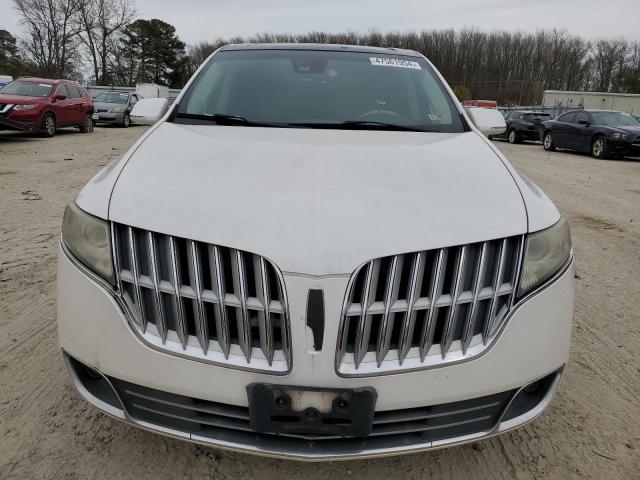 2LMHJ5AT3ABJ17710 2010 LINCOLN MKT-4