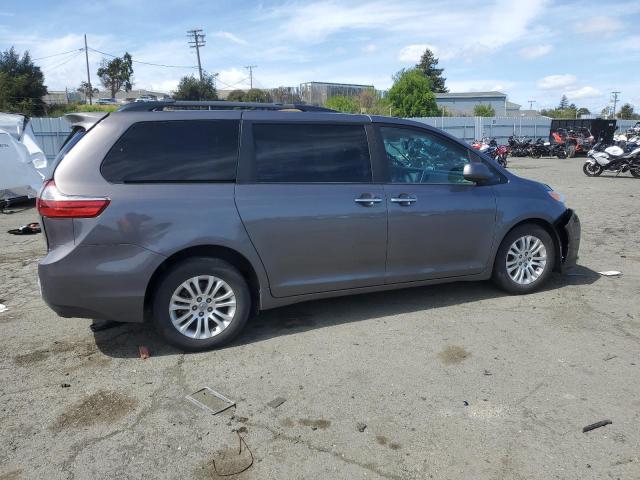 2017 Toyota Sienna Xle VIN: 5TDYZ3DC0HS772392 Lot: 47741214