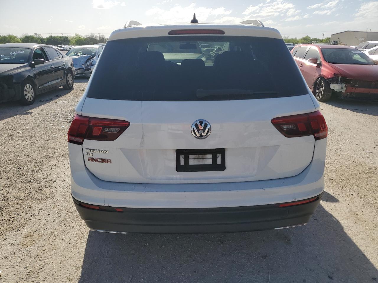 3VV3B7AX5KM139392 2019 Volkswagen Tiguan Se