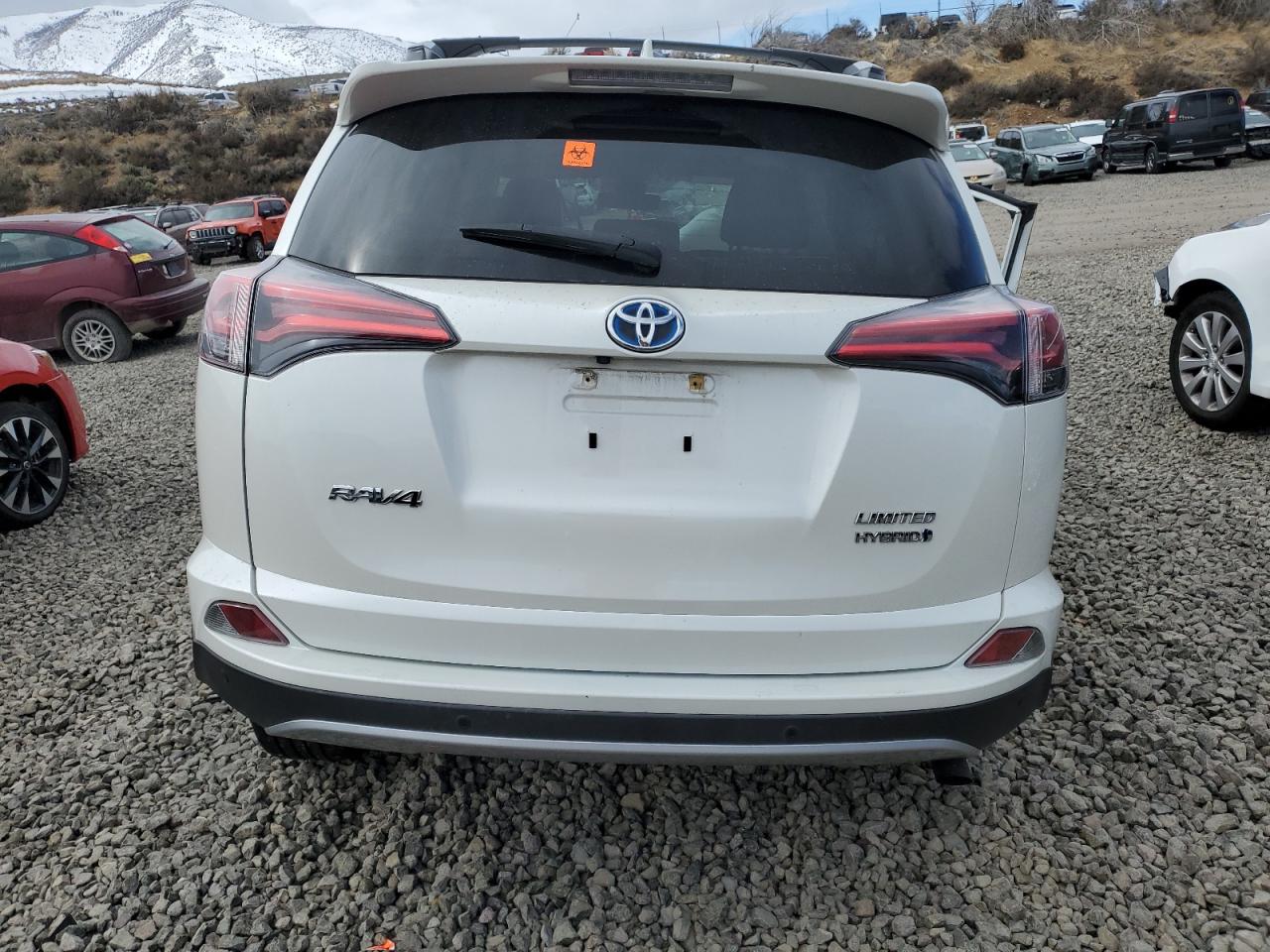 JTMDJREV2JD195522 TOYOTA RAV4 2018