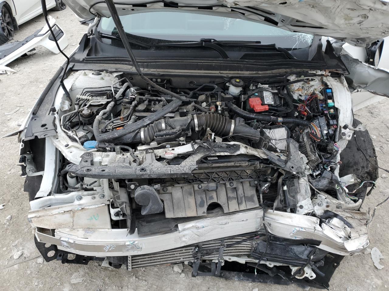 1HGCV1F10JA209157 HONDA ACCORD 2018