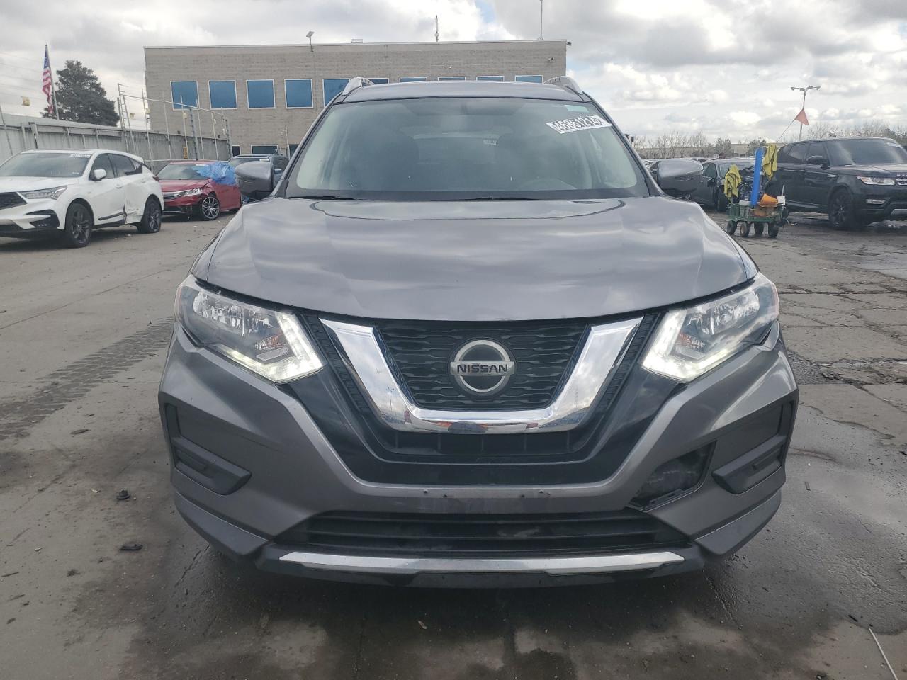 KNMAT2MV1JP595270 NISSAN ROGUE 2018