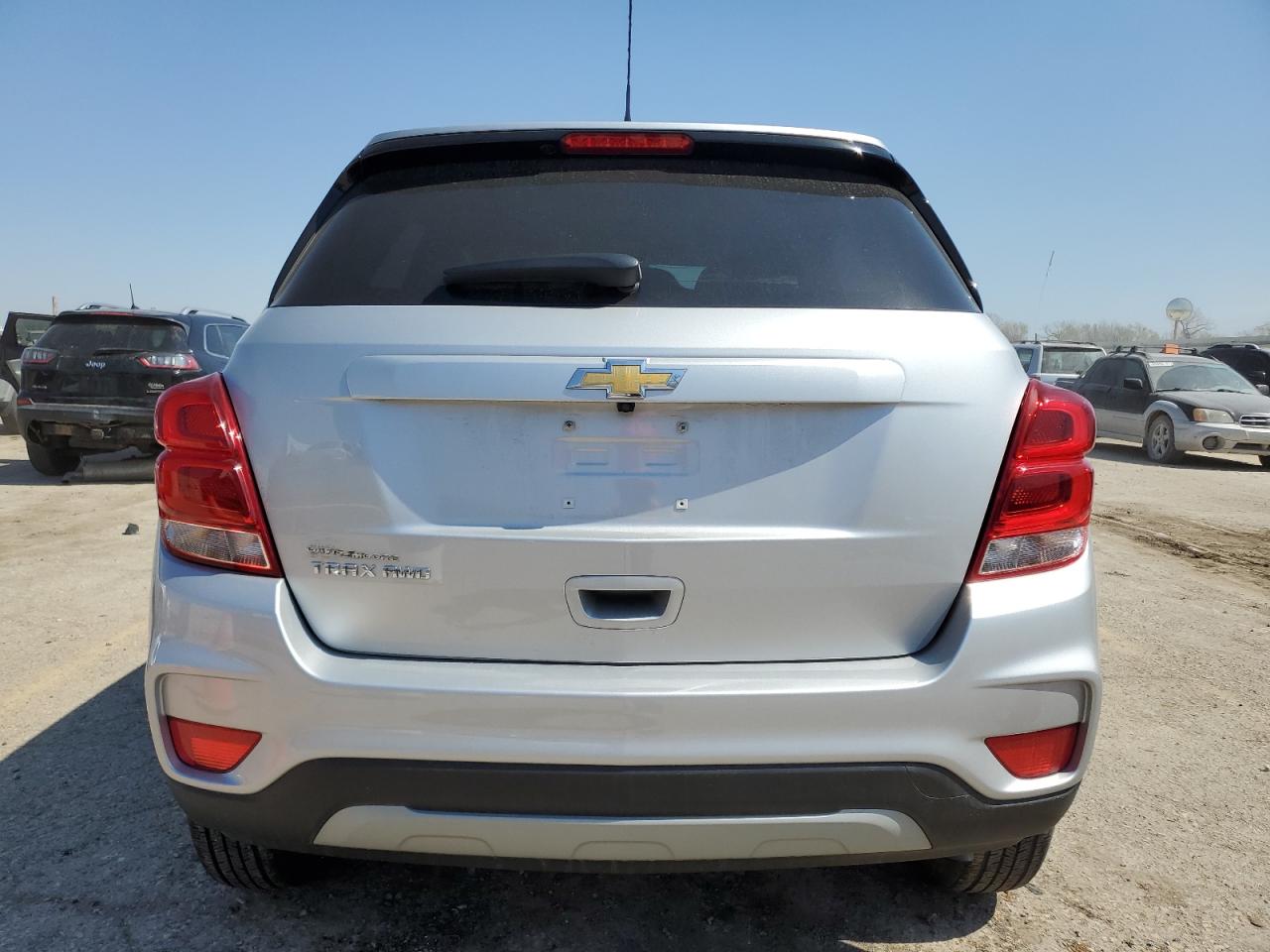 KL7CJPSM7NB518621 CHEVROLET TRAX 2022