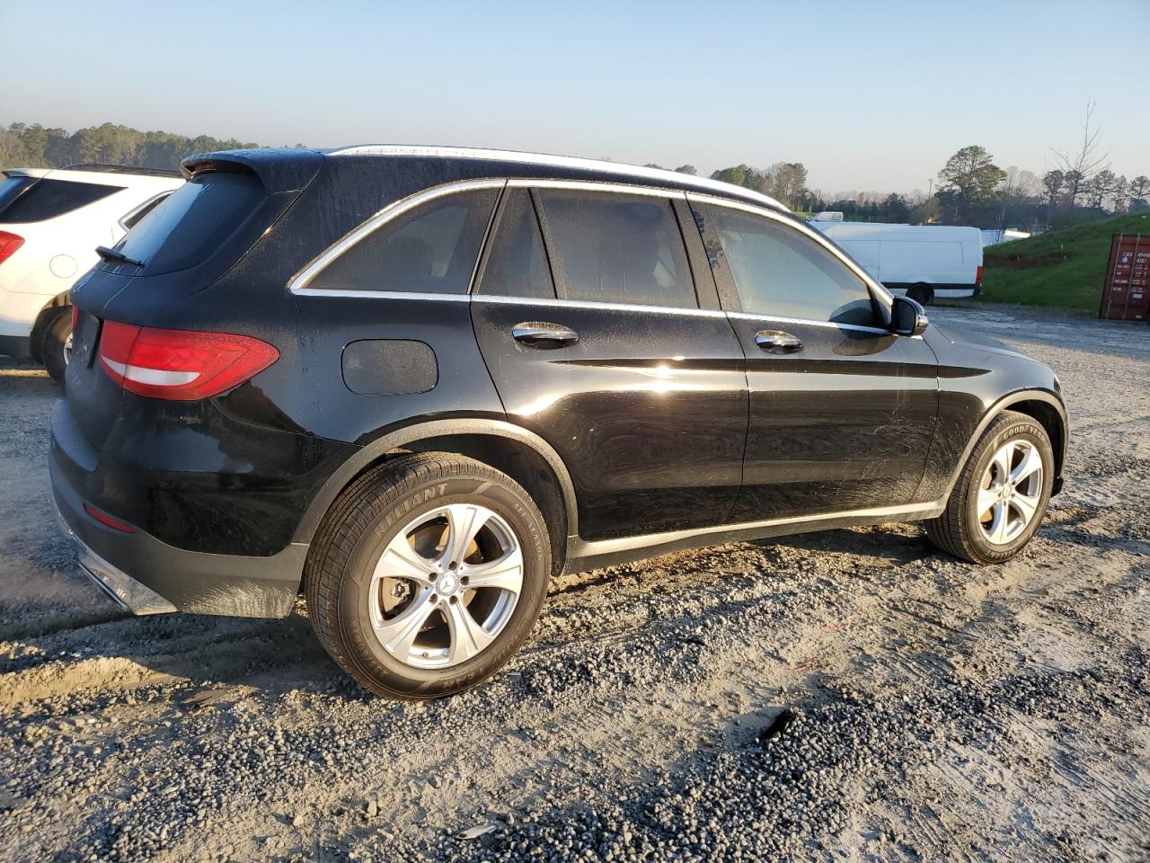 2016 Mercedes-Benz Glc 300 vin: WDC0G4JB9GF016721