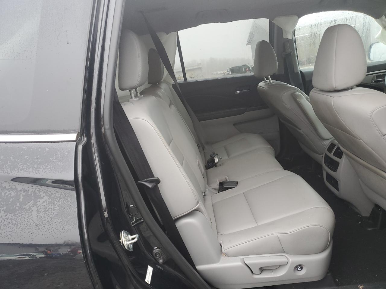 5FNYF6H56GB038543 HONDA PILOT 2016