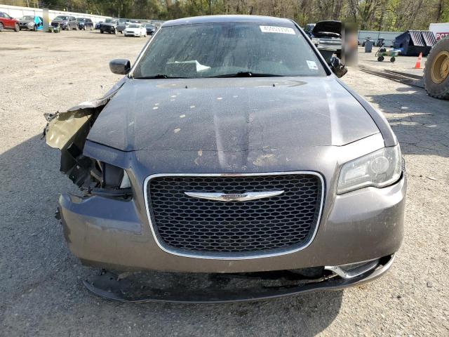 2019 Chrysler 300 - Image 5