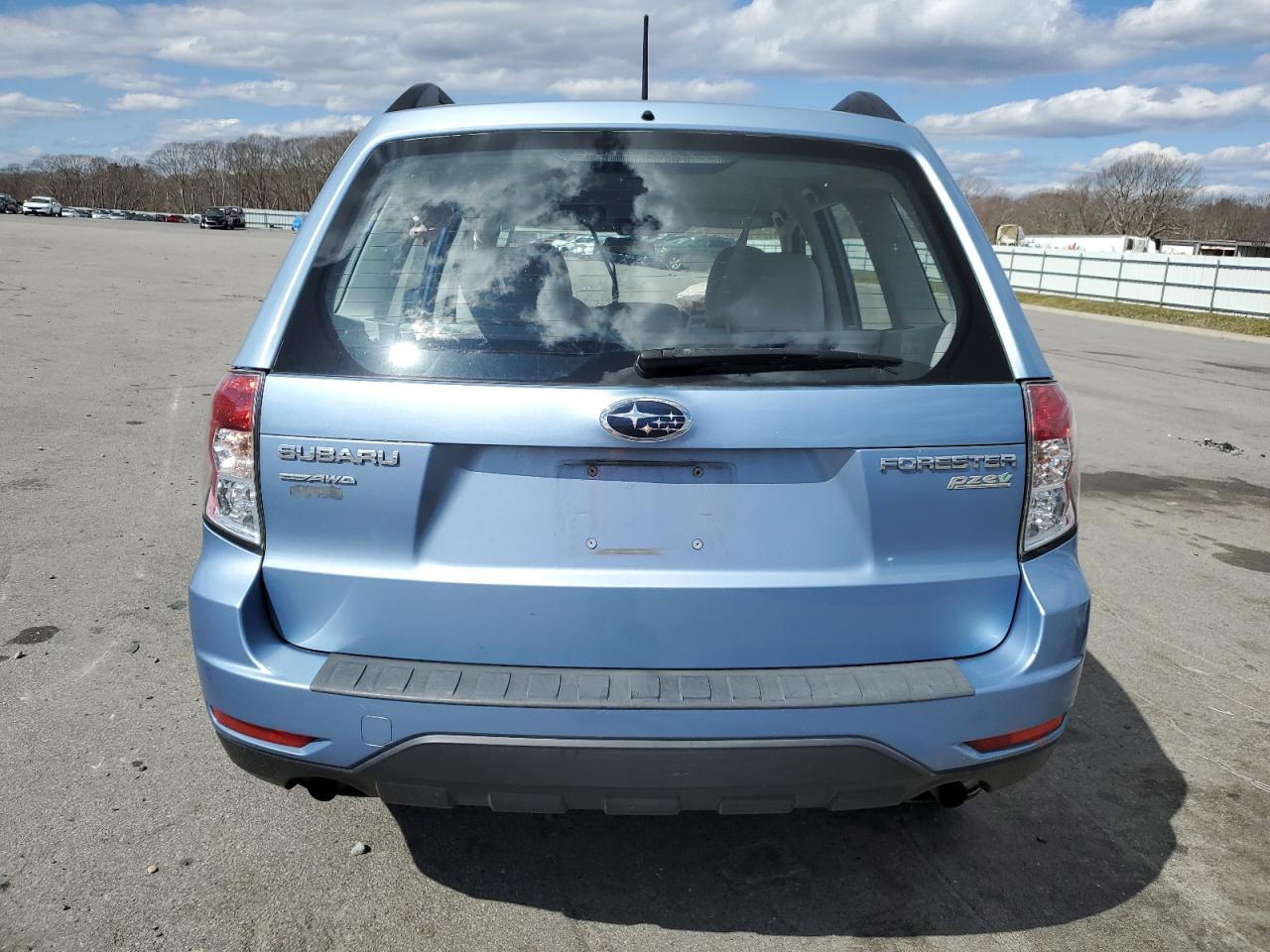 JF2SHABCXCH441625 2012 Subaru Forester 2.5X