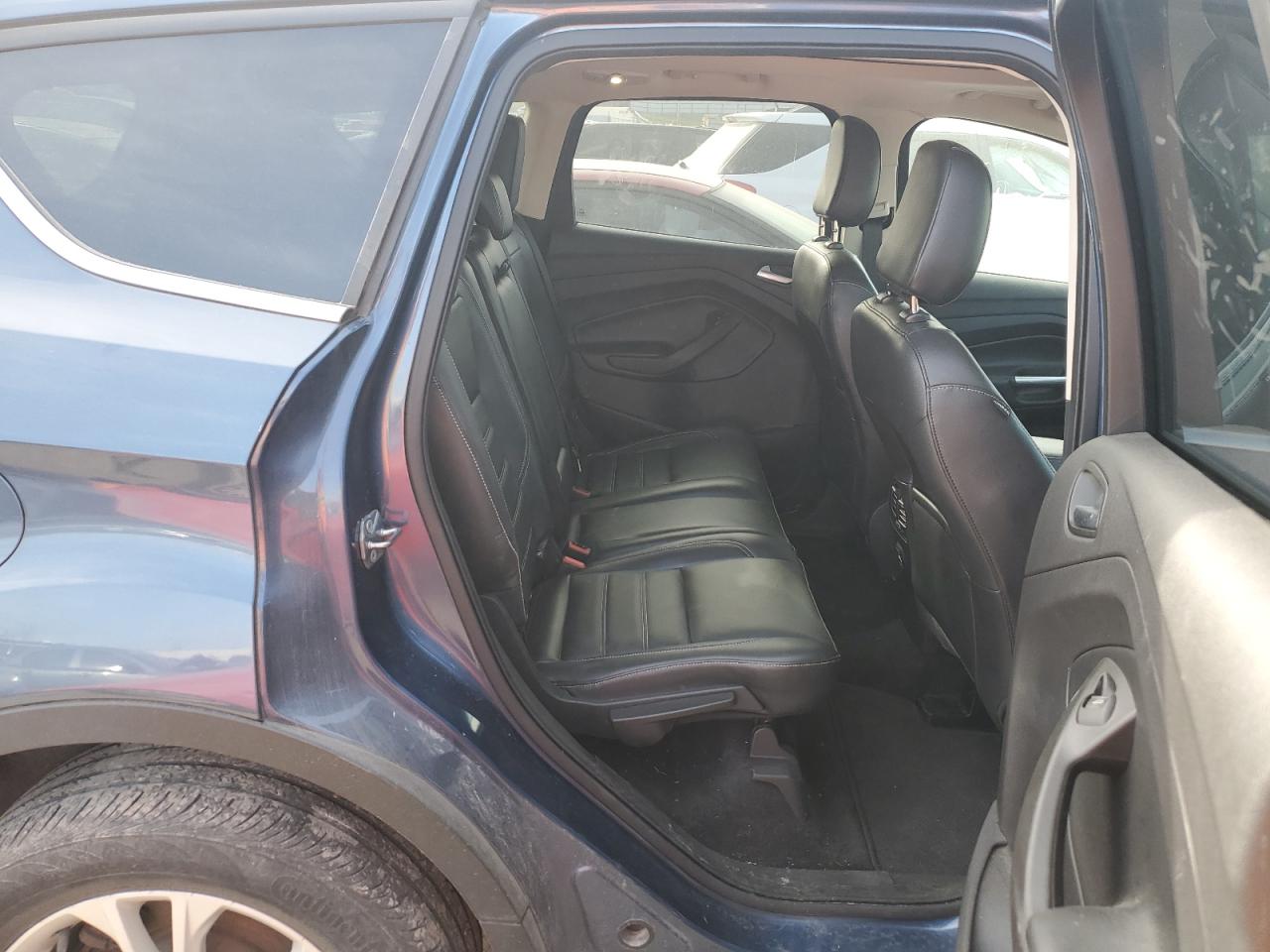 1FMCU0HD7JUC75489 FORD ESCAPE 2018