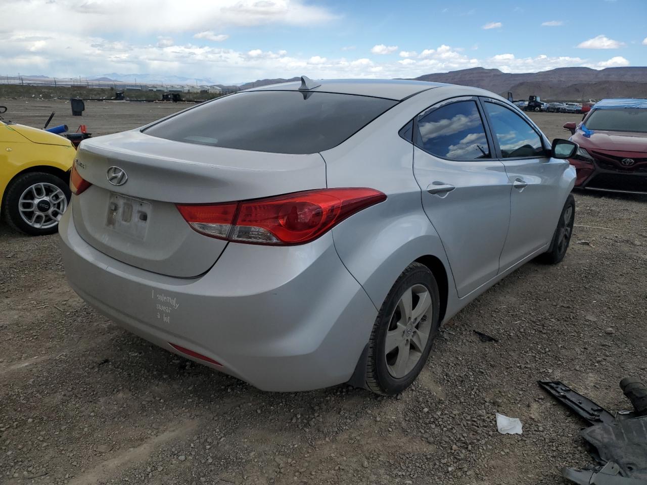 KMHDH4AE3DU934739 2013 Hyundai Elantra Gls