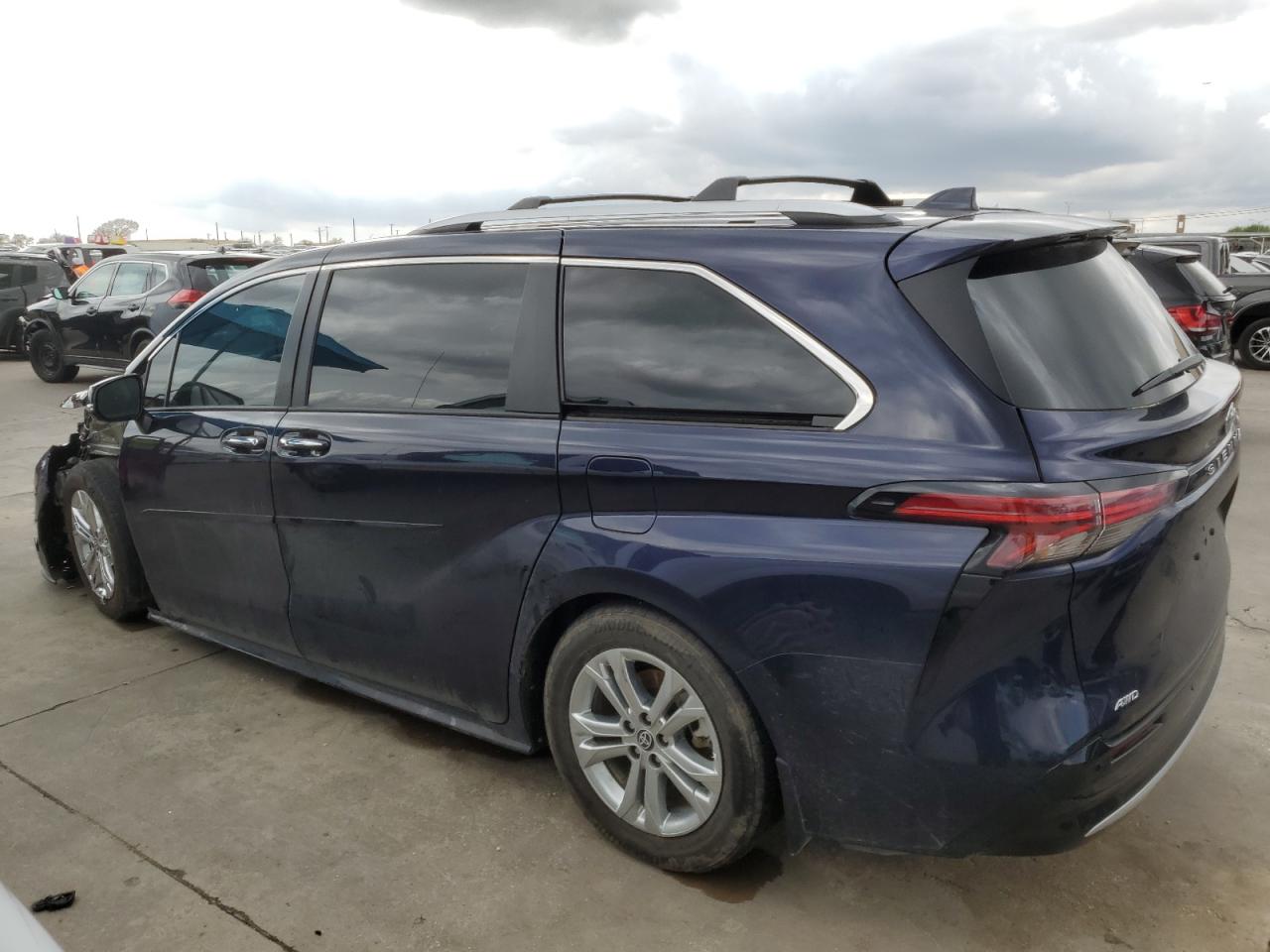 5TDESKFC8NS056494 TOYOTA SIENNA 2022
