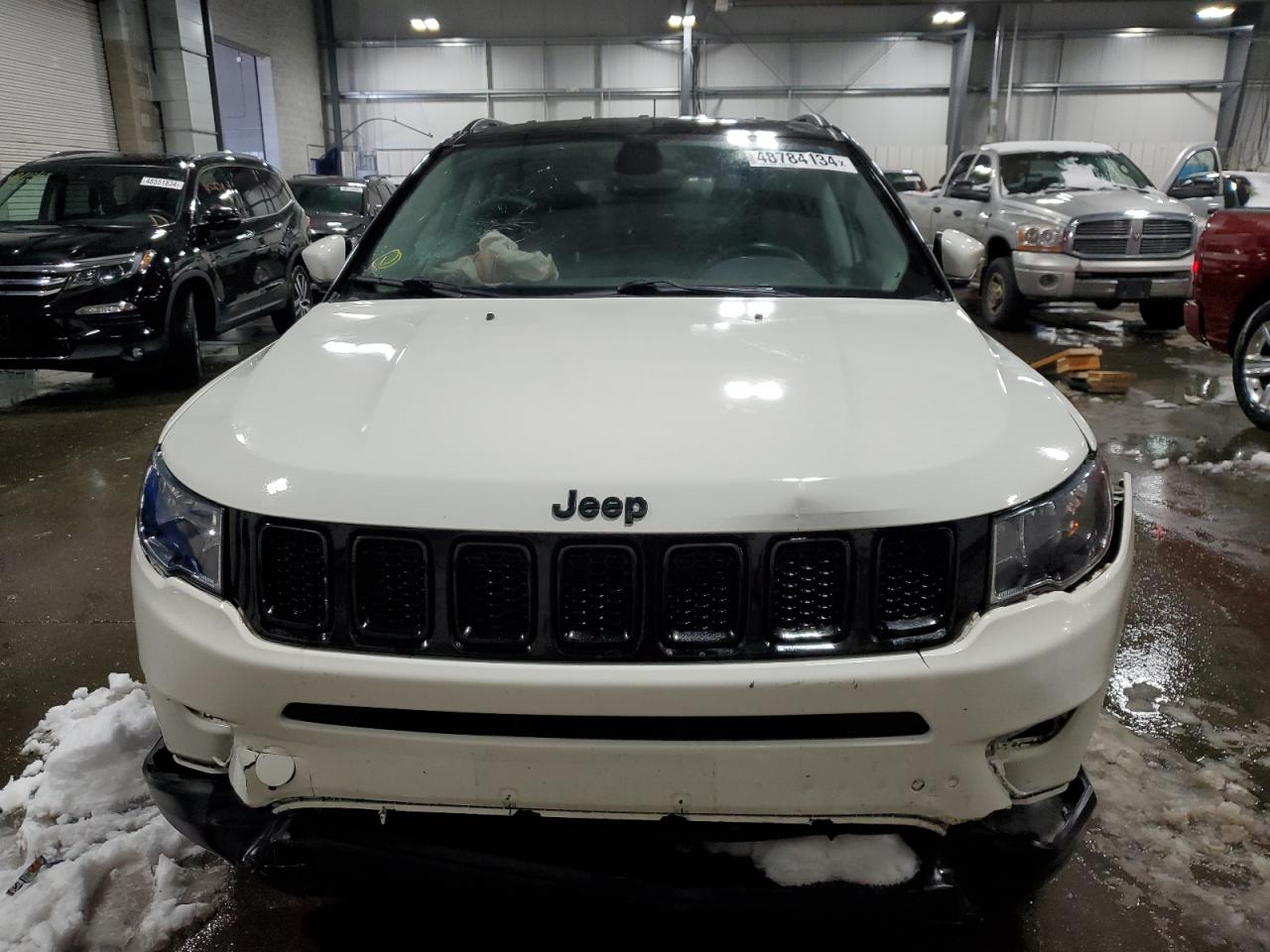 2018 Jeep Compass Latitude vin: 3C4NJDBB9JT325565