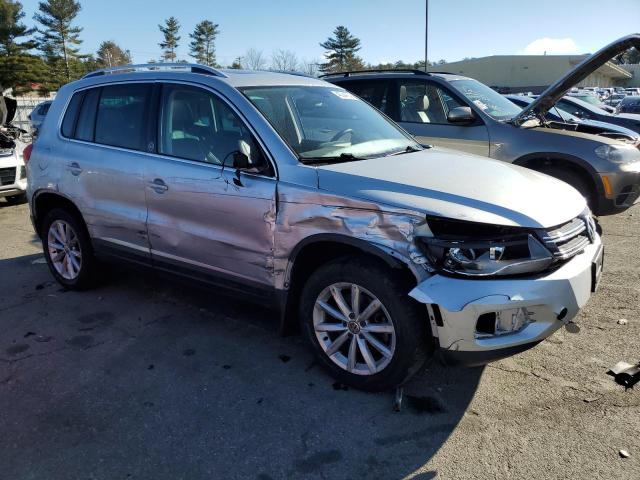 2017 VOLKSWAGEN TIGUAN WOL - WVGSV7AX2HK007980