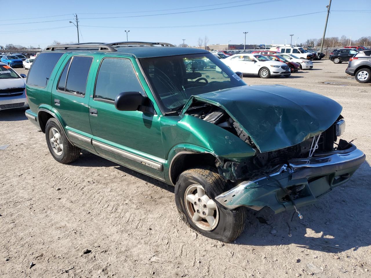 1GNDT13W3XK140323 1999 Chevrolet Blazer