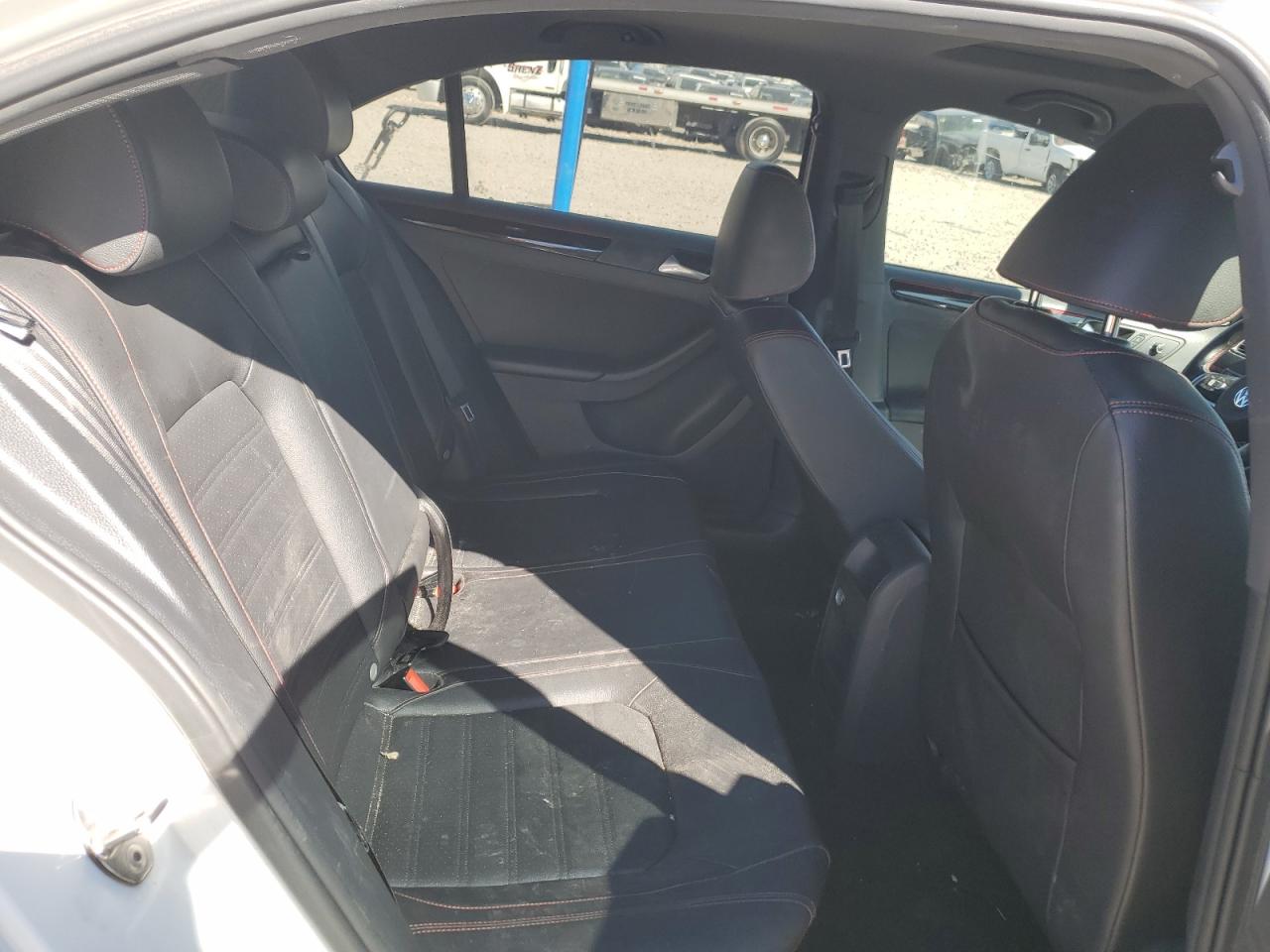 3VW4T7AJXHM400016 2017 Volkswagen Jetta Gli