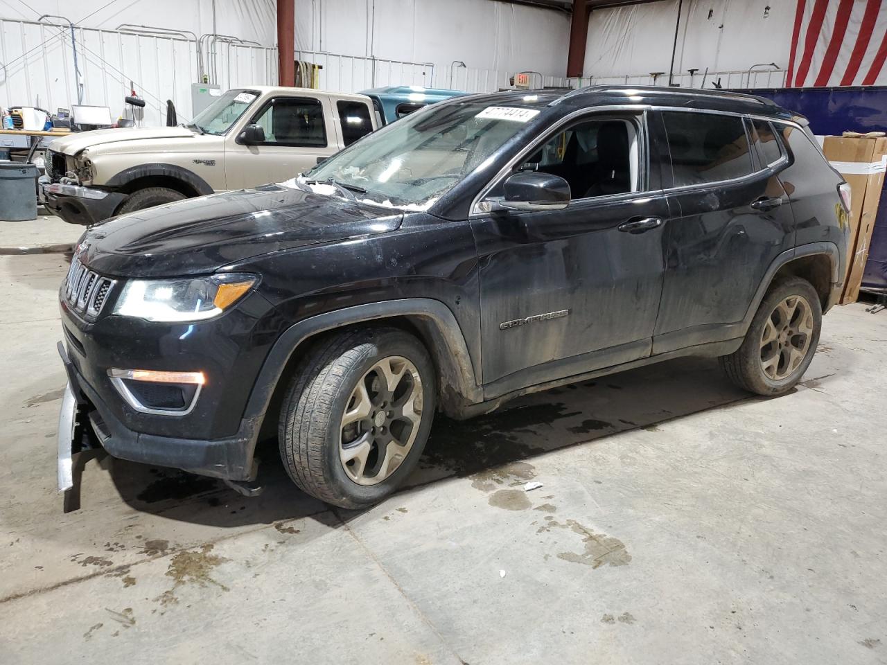 3C4NJDCB7JT341195 2018 Jeep Compass Limited