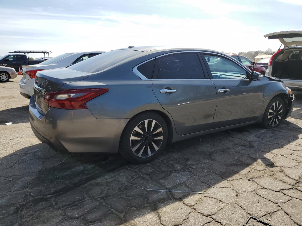 1N4AL3AP2JC169001 NISSAN ALTIMA 2018