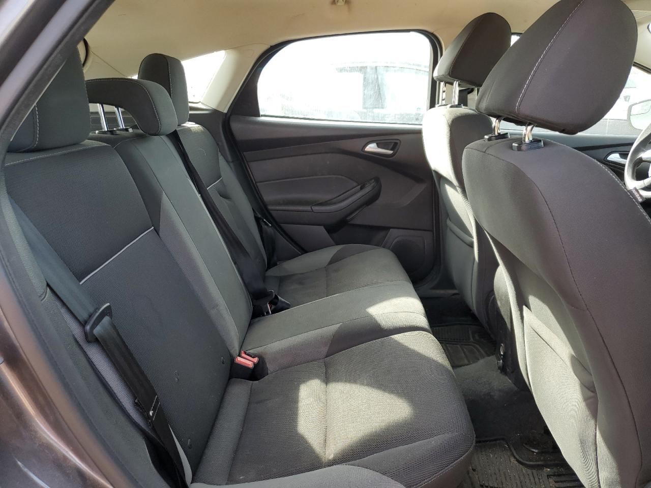 1FADP3K26EL167083 2014 Ford Focus Se