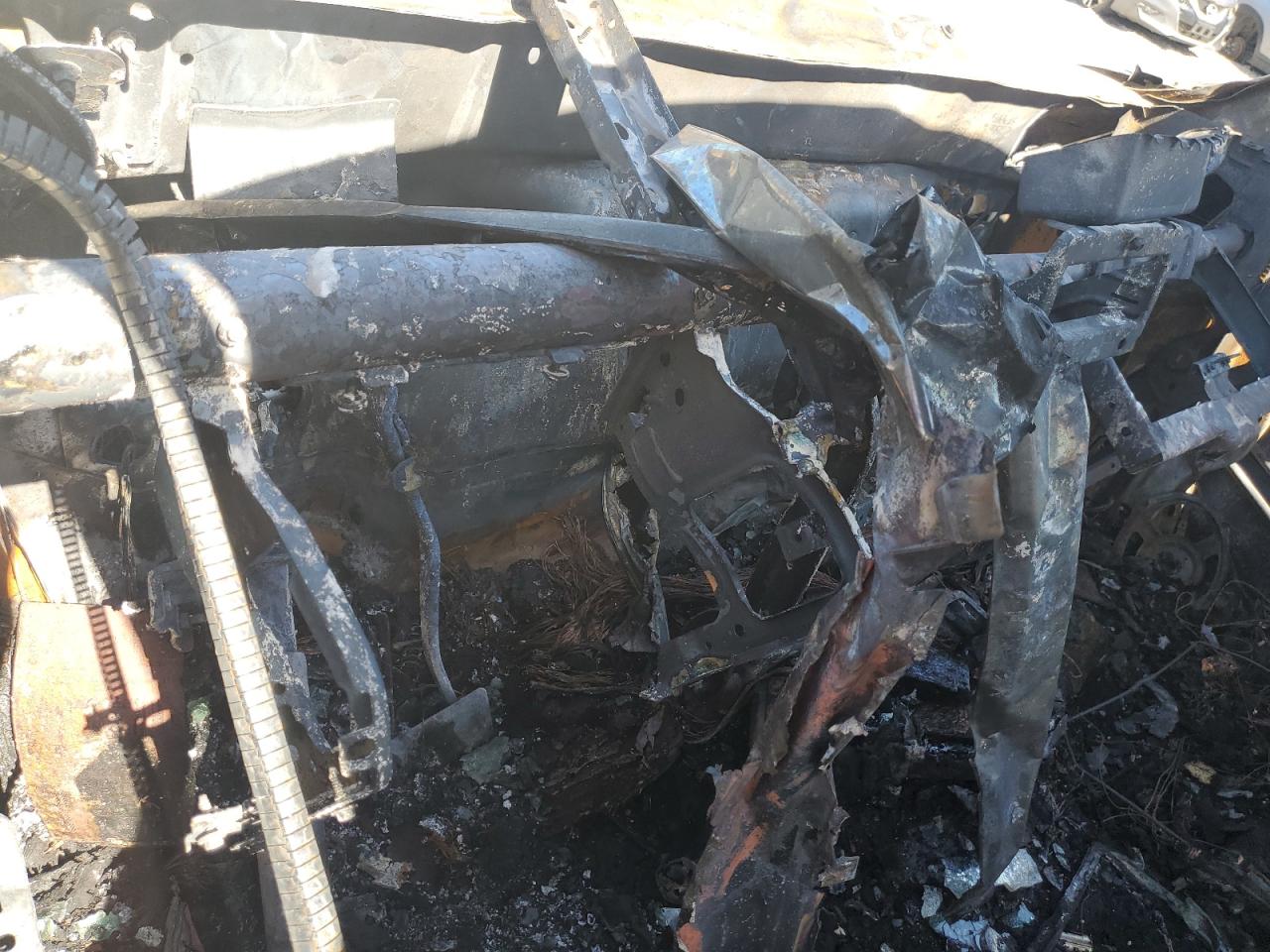 1C6RR7LG8FS587826 2015 Ram 1500 Slt