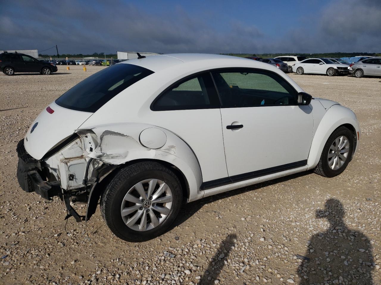 3VWF17AT3HM625507 VOLKSWAGEN BEETLE 2017