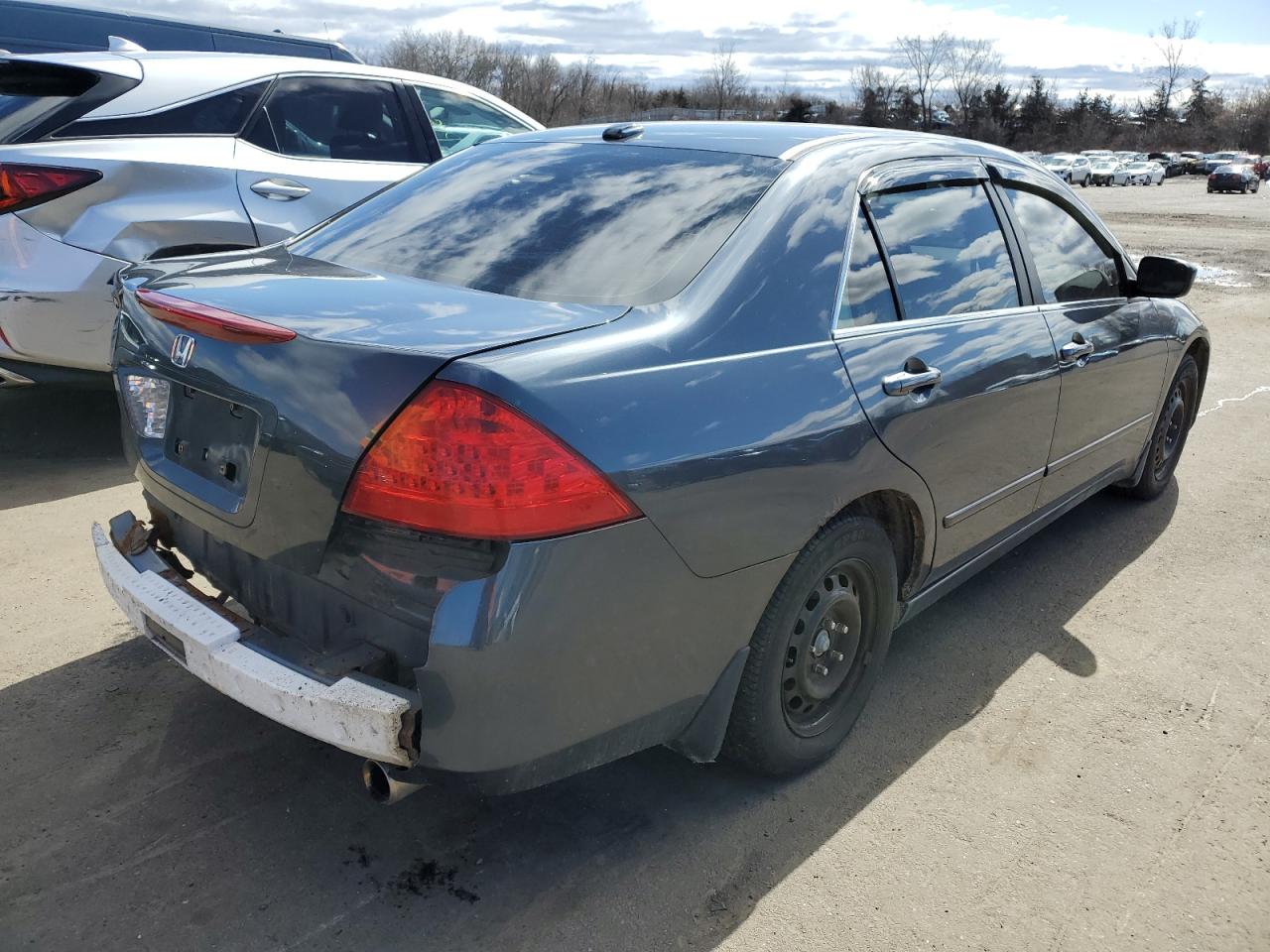 1HGCM56817A075002 2007 Honda Accord Ex