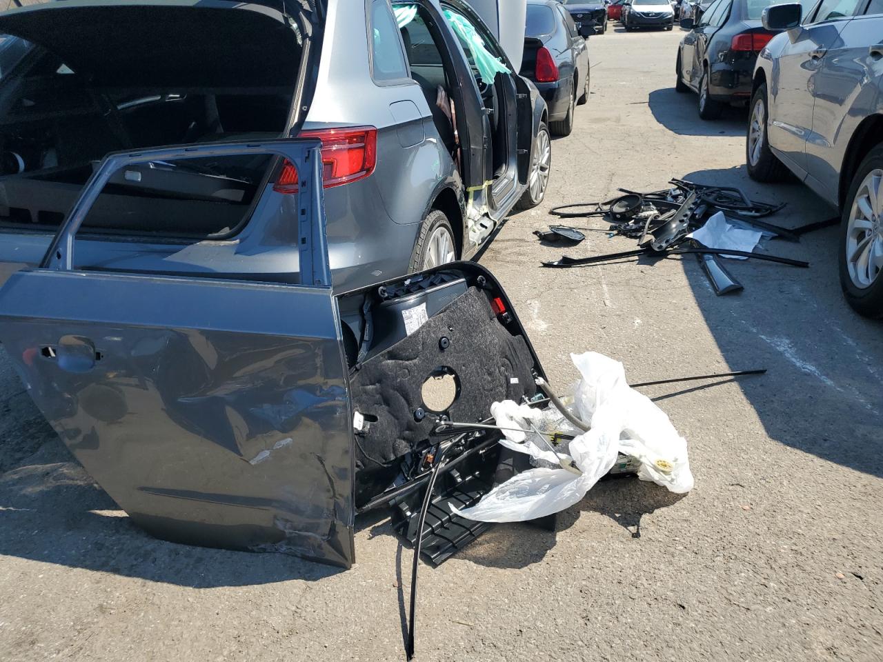 Фото: WAUUPBFF1JA100024 - 12