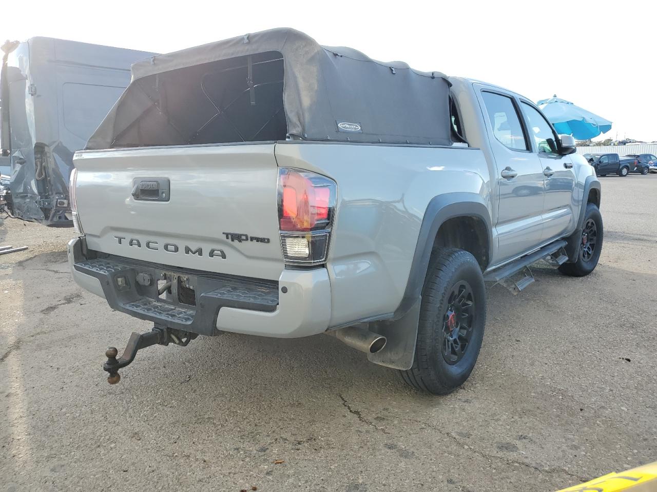 5TFCZ5AN9HX104189 TOYOTA TACOMA 2017