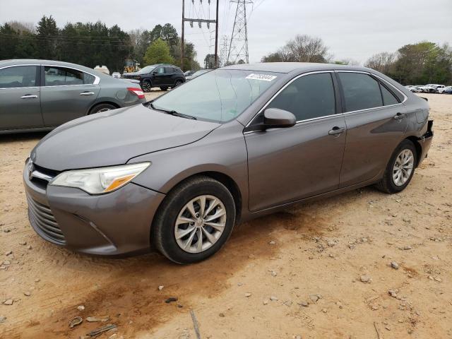 Lot #2473011794 2015 TOYOTA CAMRY LE salvage car