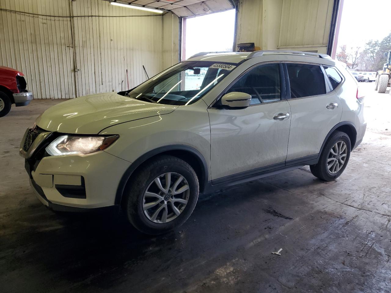 KNMAT2MV3JP533286 NISSAN ROGUE 2018